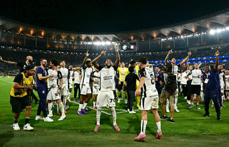 Corinthians vence o Vasco no Maracanã e conquista o tetracampeonato da Copa do Brasil