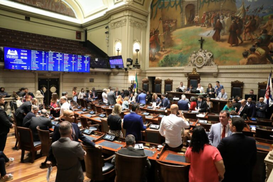 Câmara Municipal do Rio dá primeiro passo para assistência a autistas e neurodivergentes