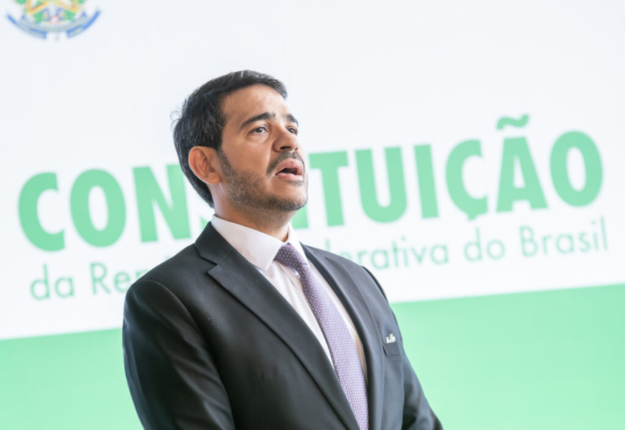 Senado rejeita Messias para o STF