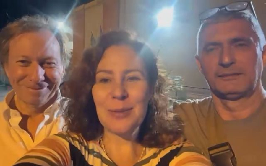Carla Zambelli deixa prisão e diz: “Deus consagrou essa vitória”