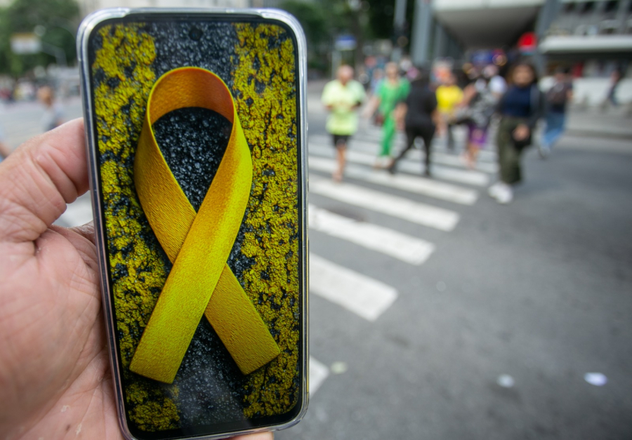 ENTRE O SILÊNCIO E O PEDIDO DE AJUDA: ALERJ ENTRA NA LUTA PELA VIDA
