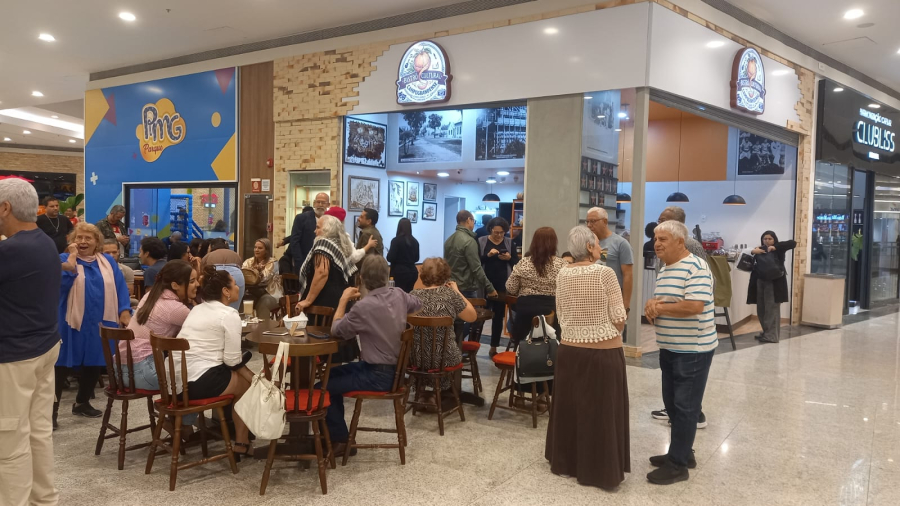 BISTRÔ CAMPOGRANDENSE HOMENAGEIA PERSONALIDADES DO BAIRRO